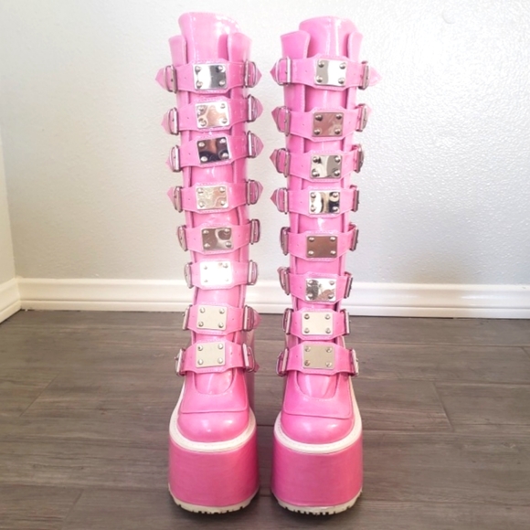 Pink Demonia Sweeter Than Eva Trinity 